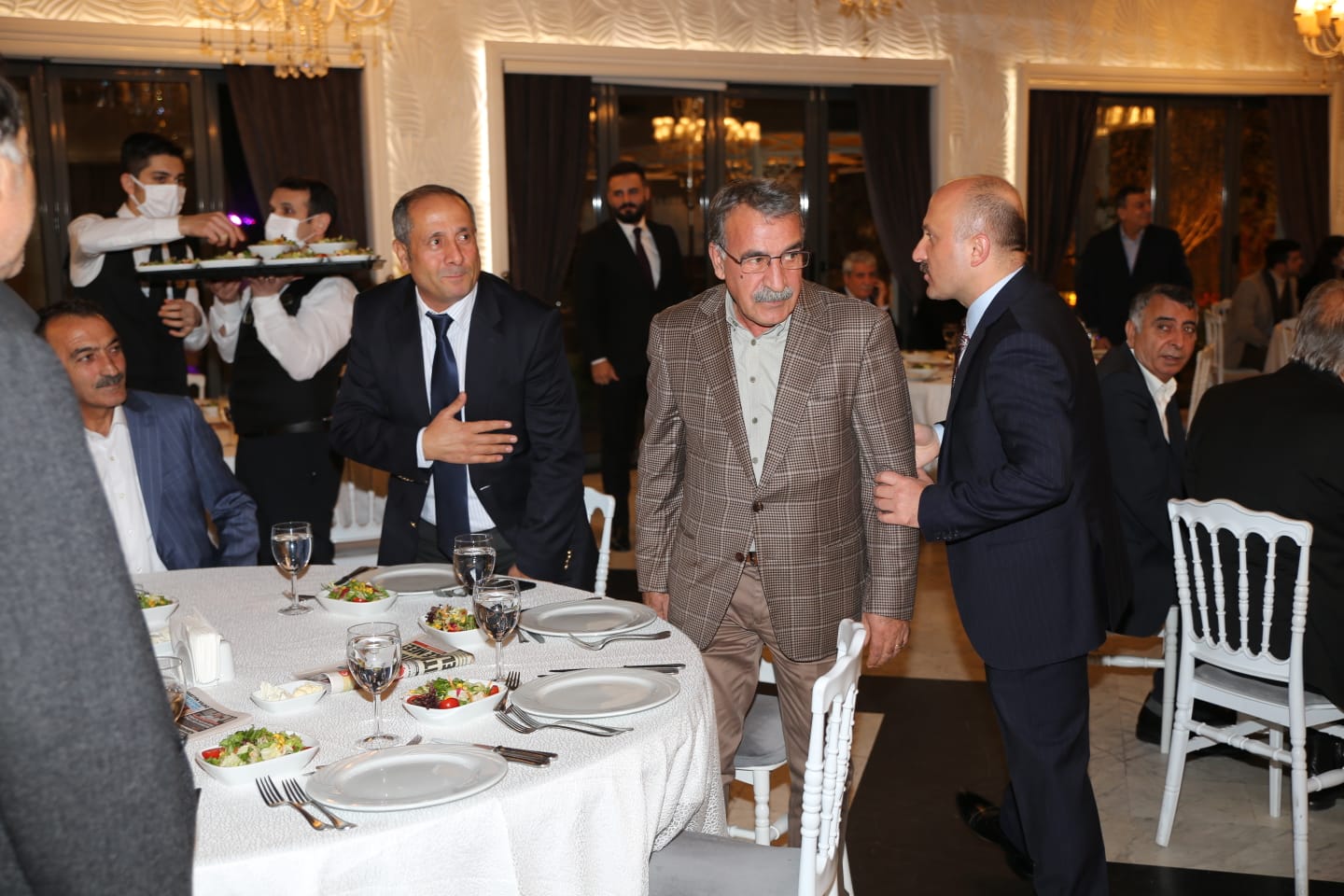 AĞRILI İŞ ADAMLARINA ÇAĞRI: AĞRI’YA SAHİP ÇIKALIM