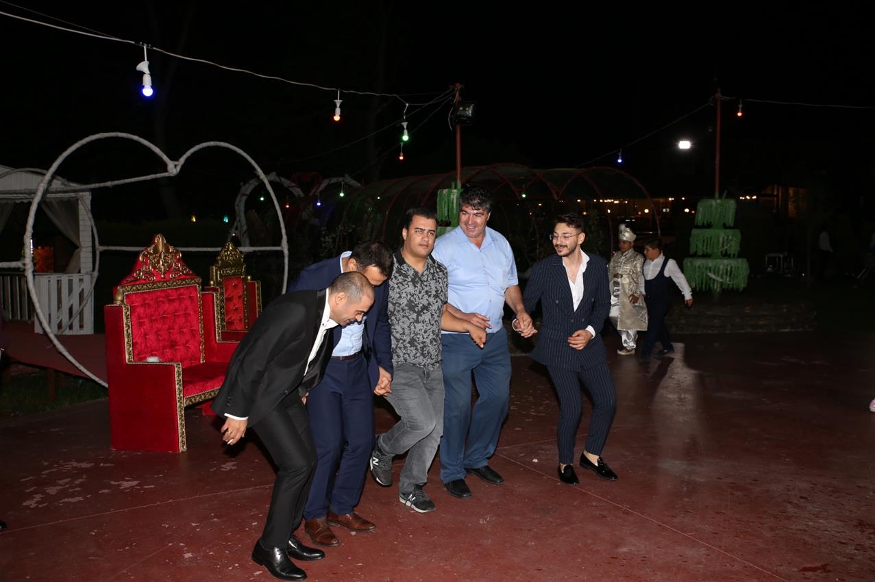 GÜMÜŞ AİLESİNİN EN MUTLU GÜNÜ