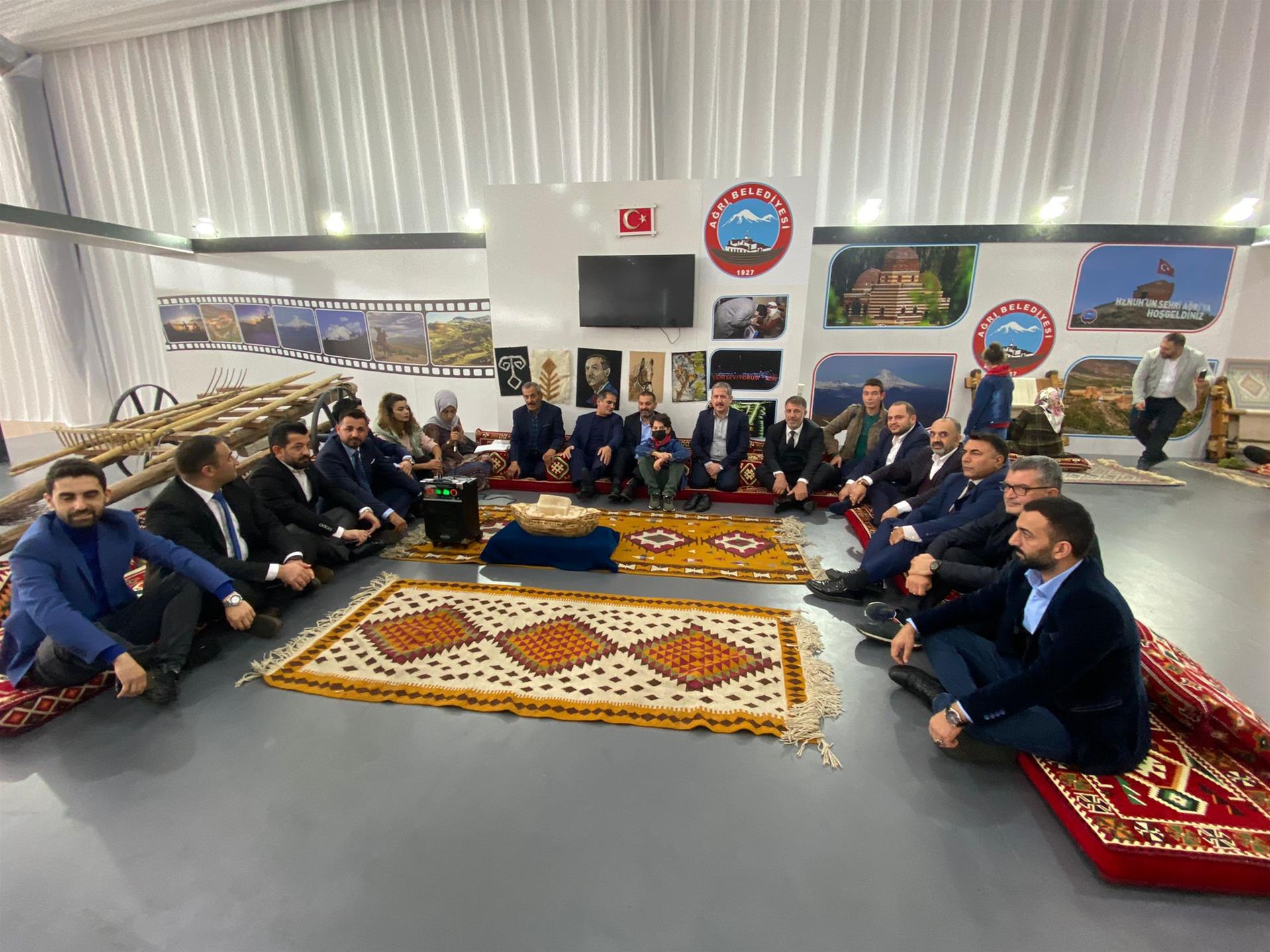 KILIÇ MÜJDEYİ VERDİ: AĞRI DAĞI TURİZME AÇILIYOR