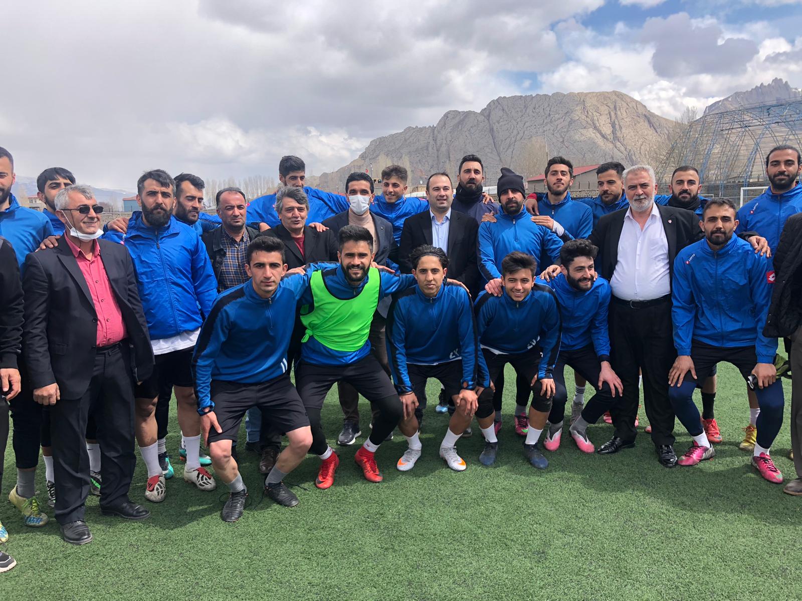 ASKF’DEN BAL TEMSİLCİSİ DOĞUBAYAZIT BELEDİYE SPOR’A ZİYARET
