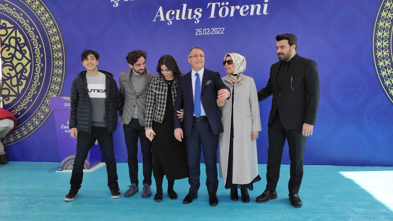AĞRILI HAYIRSEVER ŞİNASİ ÜNSAL YARDIMLARINA DEVAM EDİYOR