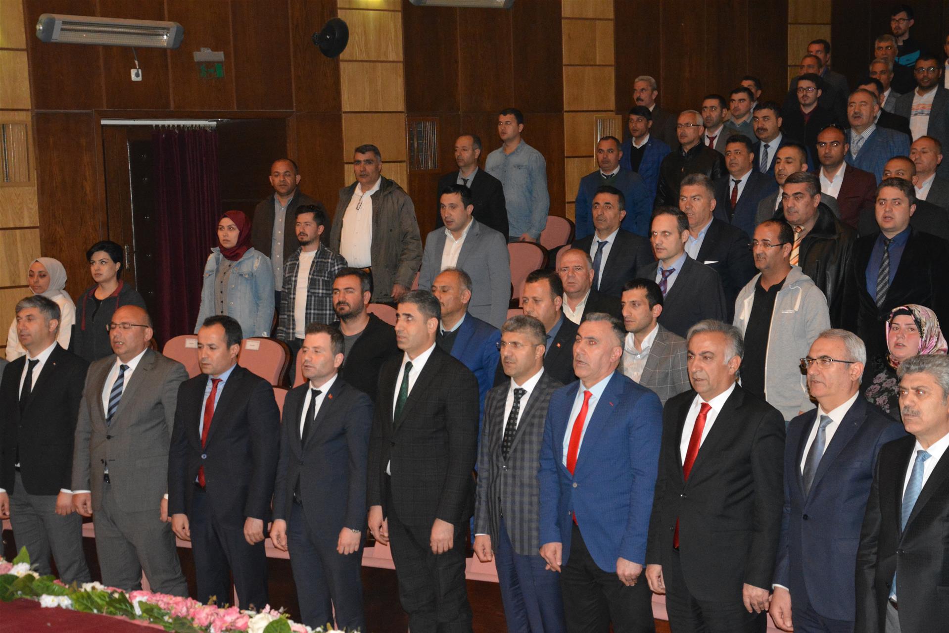 MİLLİ EĞİTİM MÜDÜRÜ HAKAN GÖNEN OKUL MÜDÜRLERİYLE TOPLANTI YAPTI