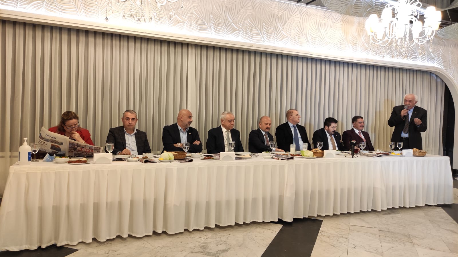 AĞRILI İŞ ADAMLARINA ÇAĞRI: AĞRI’YA SAHİP ÇIKALIM