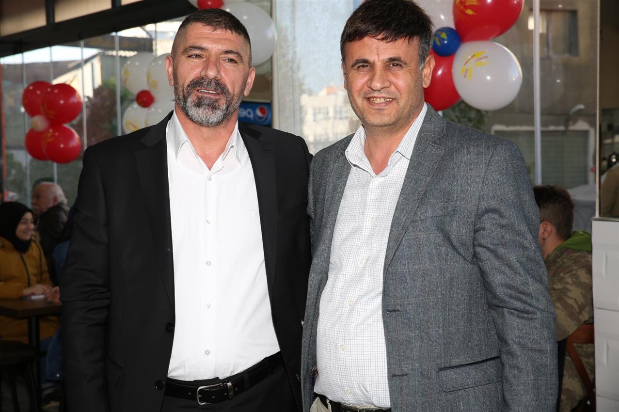 MEHMET CEYHAN ÇAĞRI BÖREK 5 ŞUBESİNİ AÇTI.