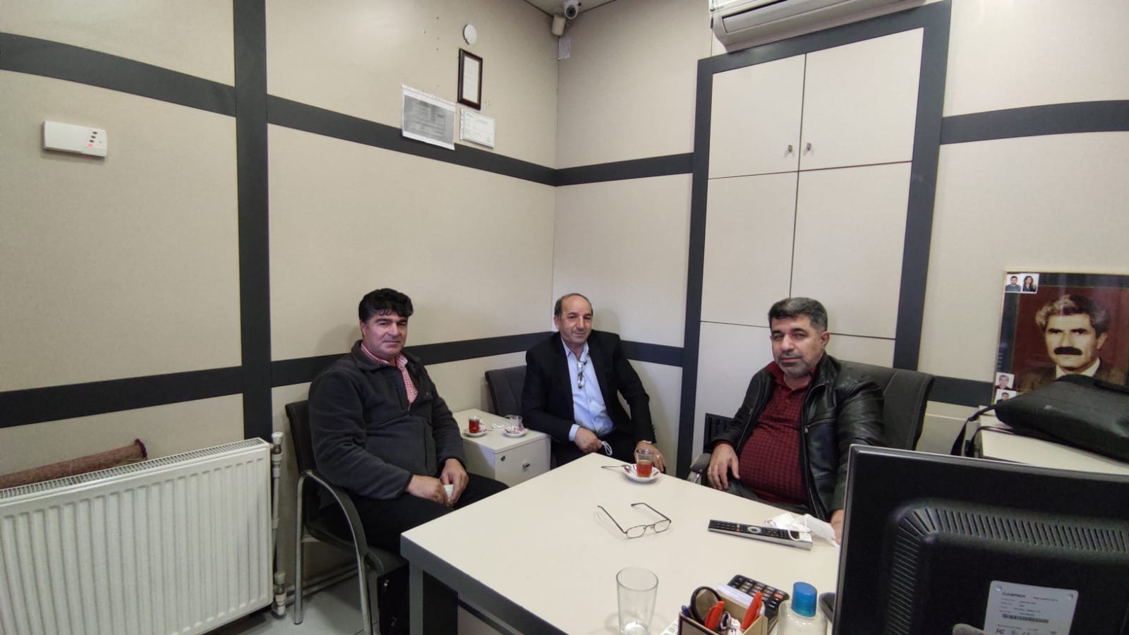 HİKMET KAYA  İLE. . NOSTALJİ. ......