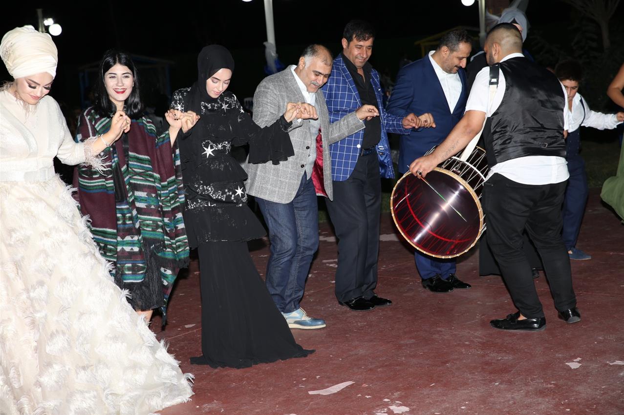 GÜMÜŞ AİLESİNİN EN MUTLU GÜNÜ
