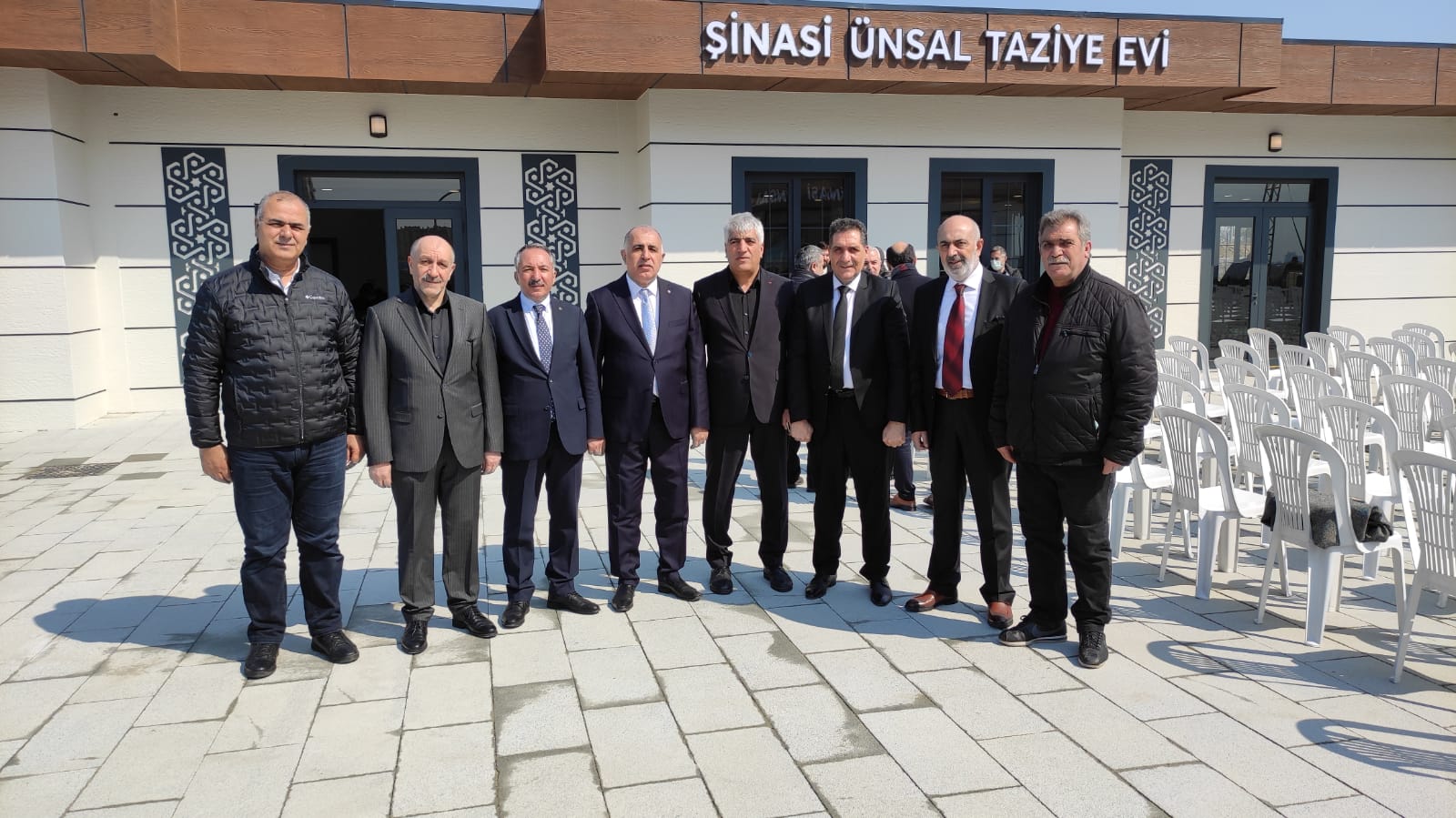 AĞRILI HAYIRSEVER ŞİNASİ ÜNSAL YARDIMLARINA DEVAM EDİYOR