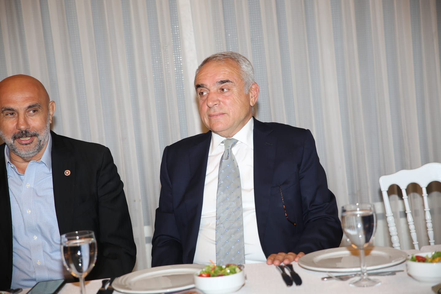 AĞRILI İŞ ADAMLARINA ÇAĞRI: AĞRI’YA SAHİP ÇIKALIM