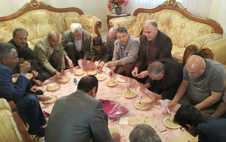 Ağrılılar Ramazan Bayramı'na halise yiyerek başladı.