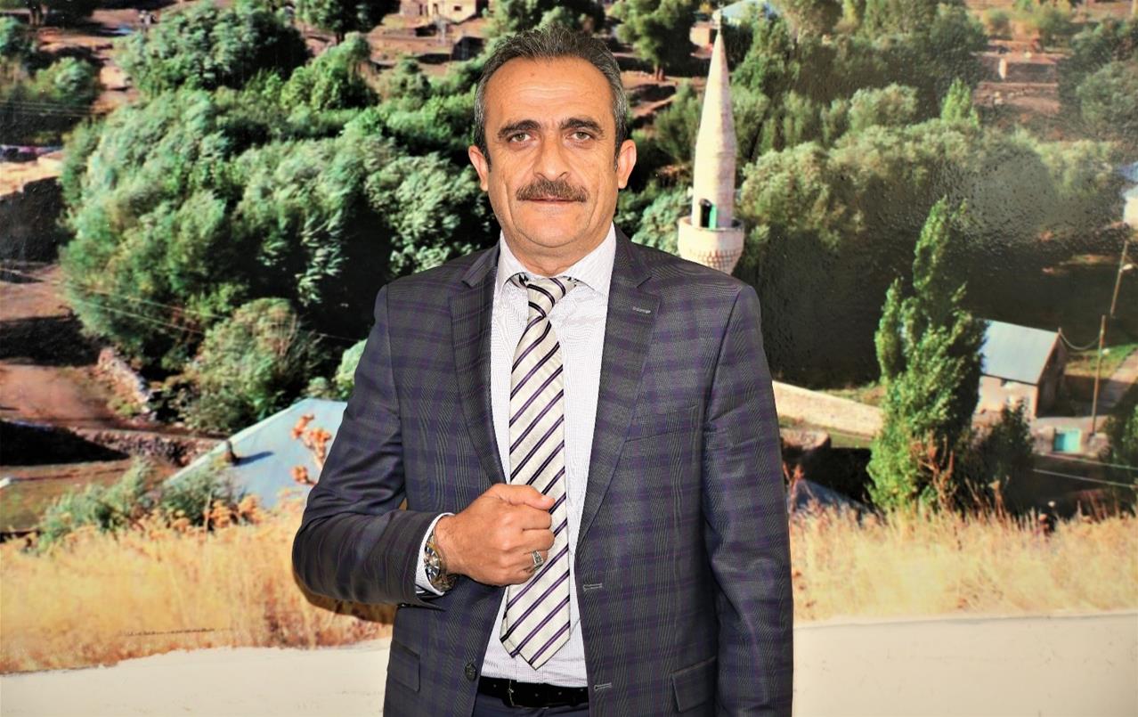 İSTANBUL CHP ESENYURT BELEDİYE MECLİS ÜYESİ ADAYI EROL TOPUZ.