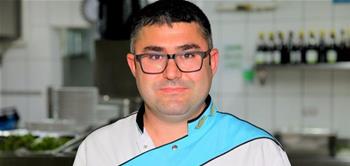 Ustalık zor zanaat; Dinçer Akbaş