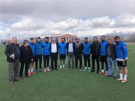 ASKF’DEN BAL TEMSİLCİSİ DOĞUBAYAZIT BELEDİYE SPOR’A ZİYARET